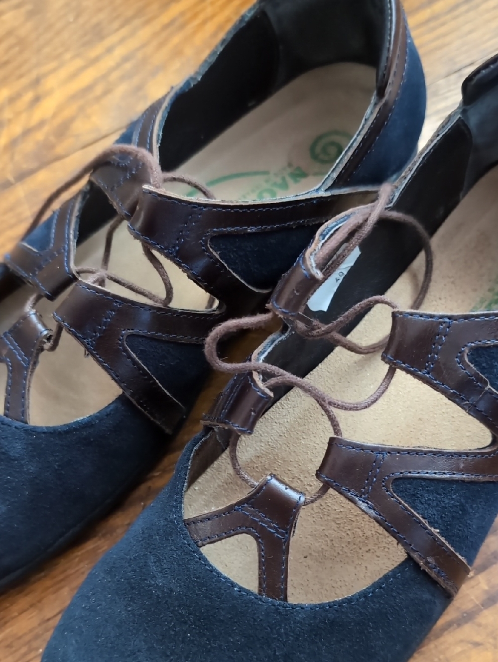 Naot Black Suede Leather Flats - Picture 8 of 8